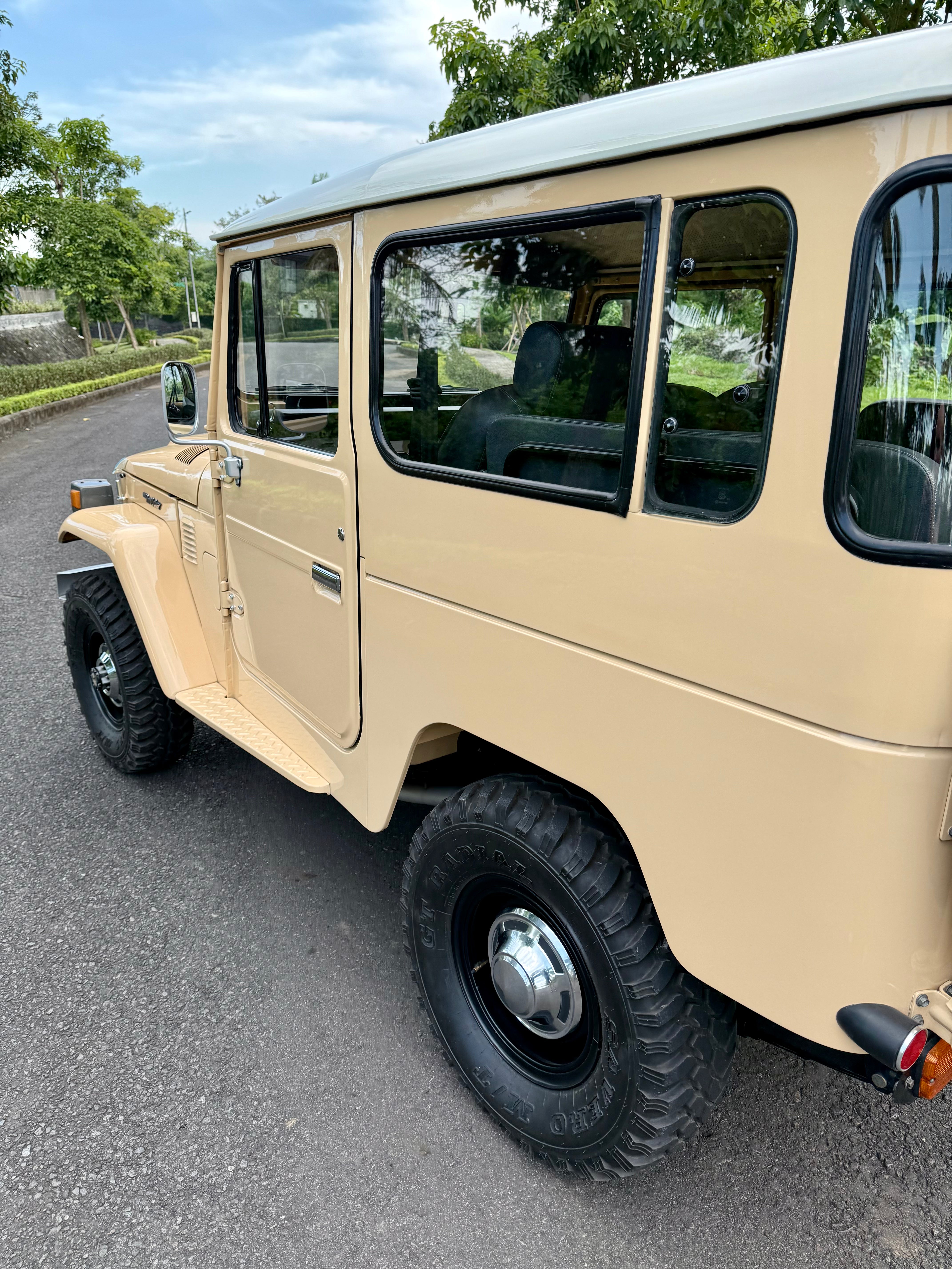 1981 FJ40 LAND CRUISER