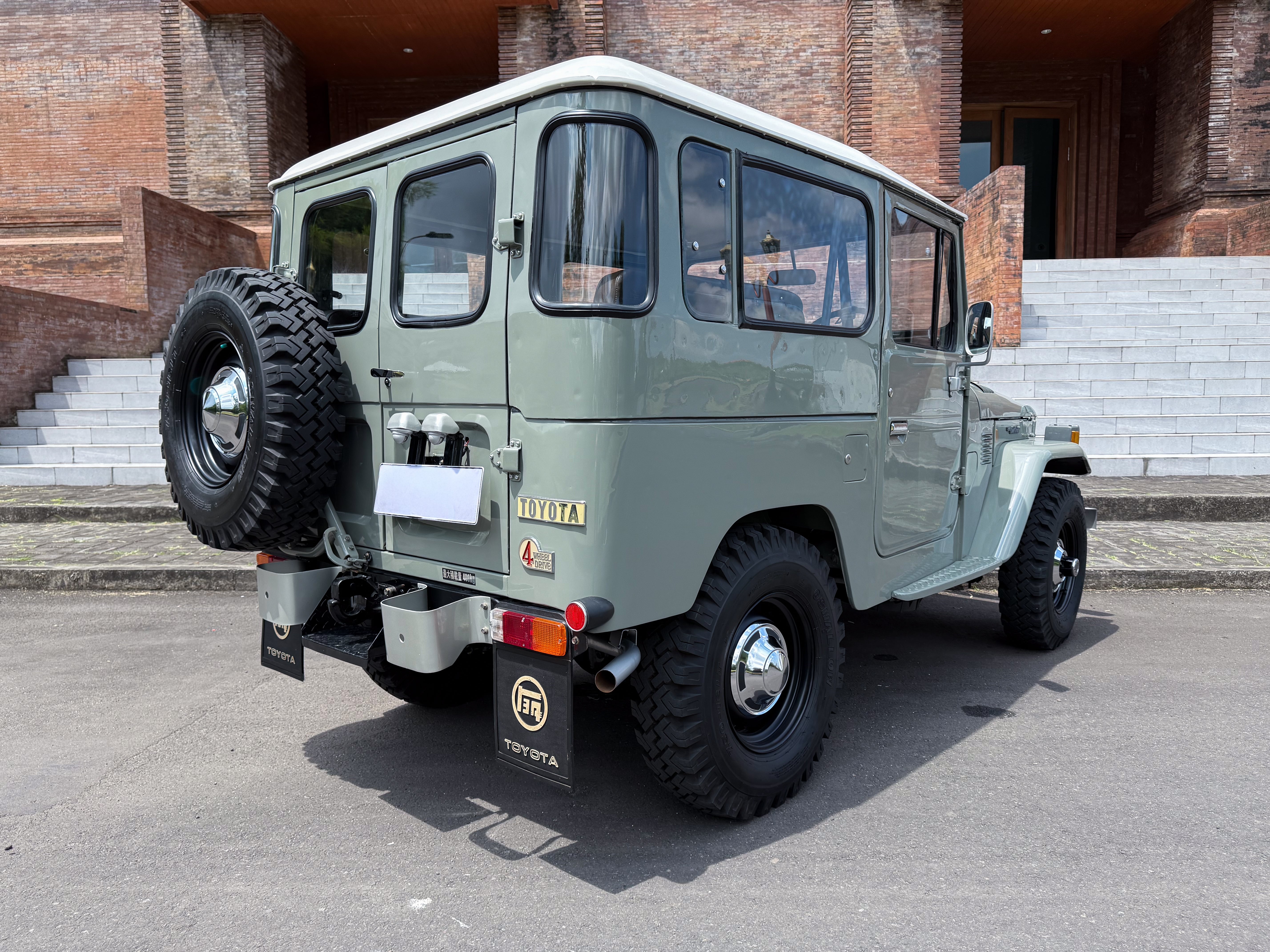 1979 TOYOTA FJ40 LAND CRUISER (SOLD)