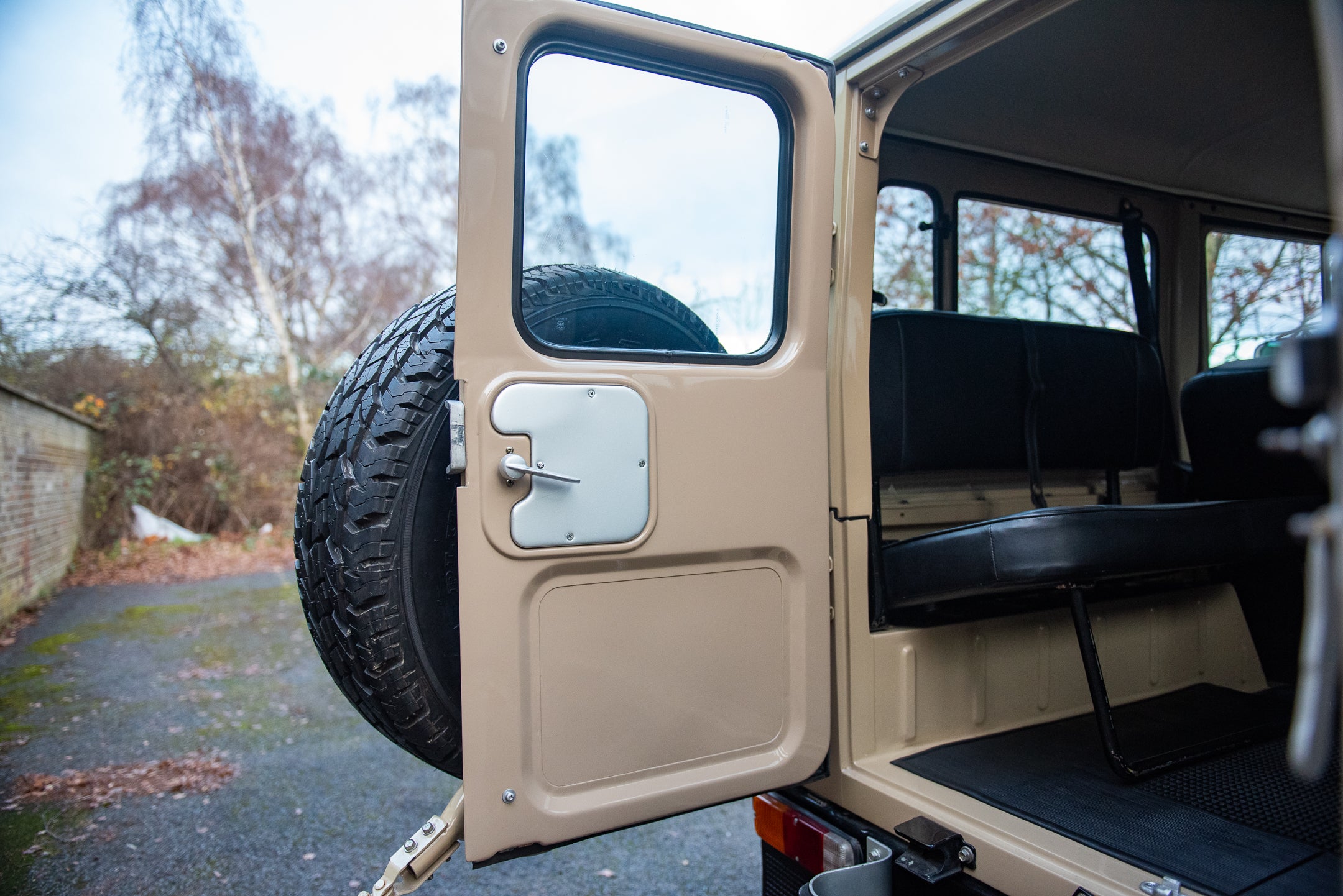 1977 TOYOTA FJ40 LAND CRUISER (SOLD)