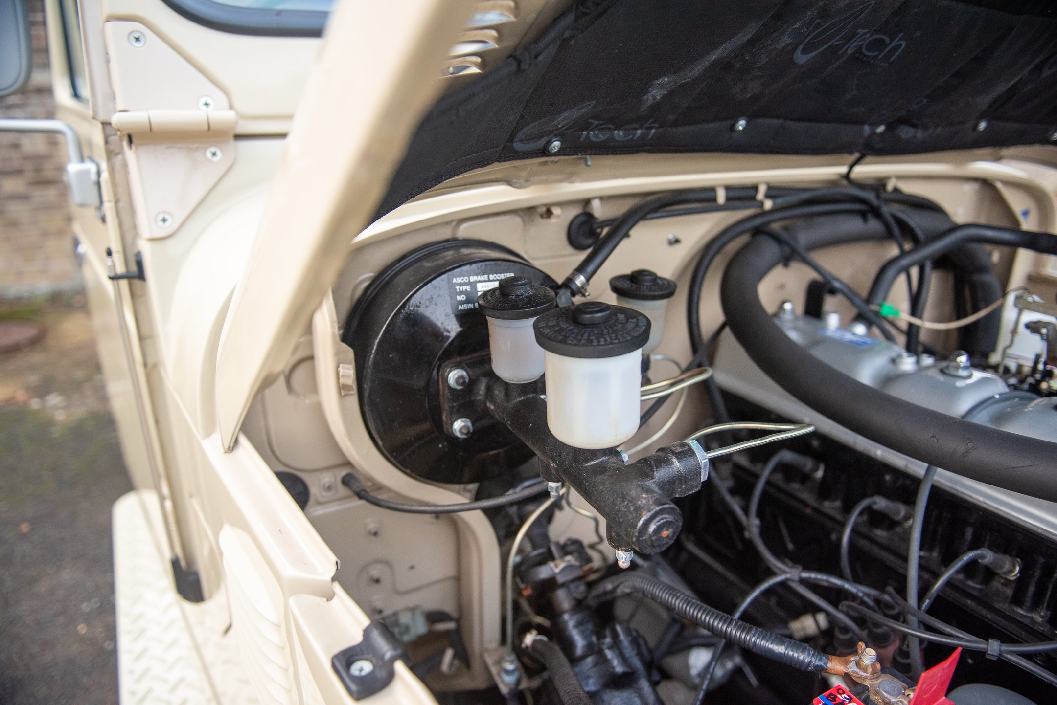 1977 TOYOTA FJ40 LAND CRUISER (SOLD)