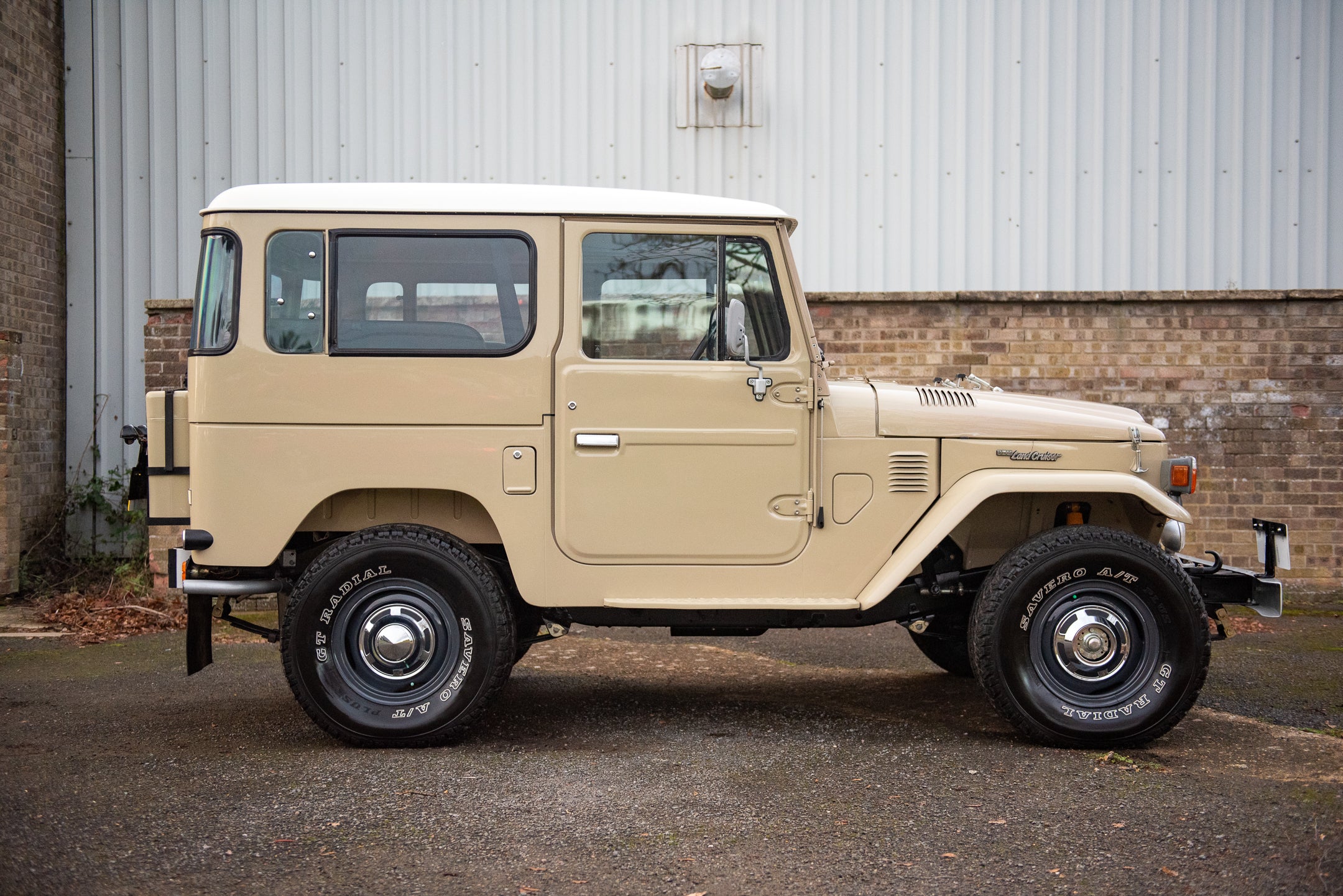 1977 TOYOTA FJ40 LAND CRUISER (SOLD)