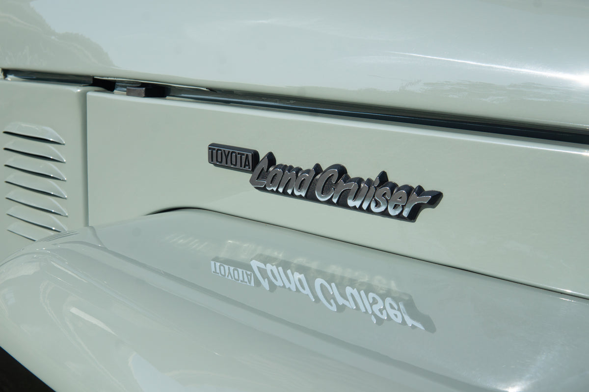 1982 TOYOTA FJ40 LAND CRUISER