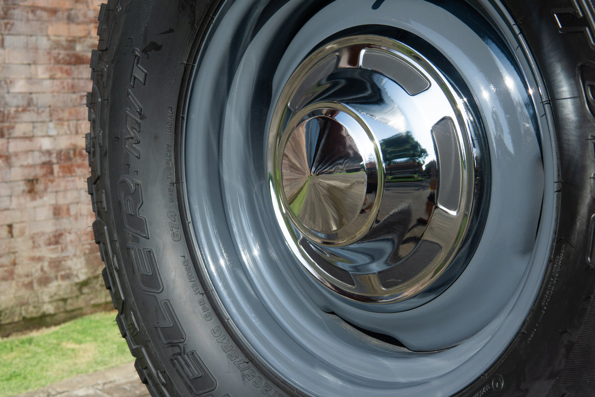 1982 TOYOTA FJ40 LAND CRUISER