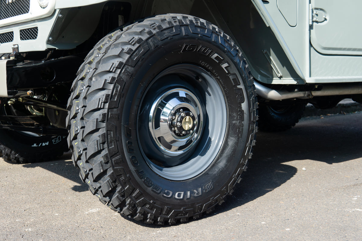 1982 TOYOTA FJ40 LAND CRUISER