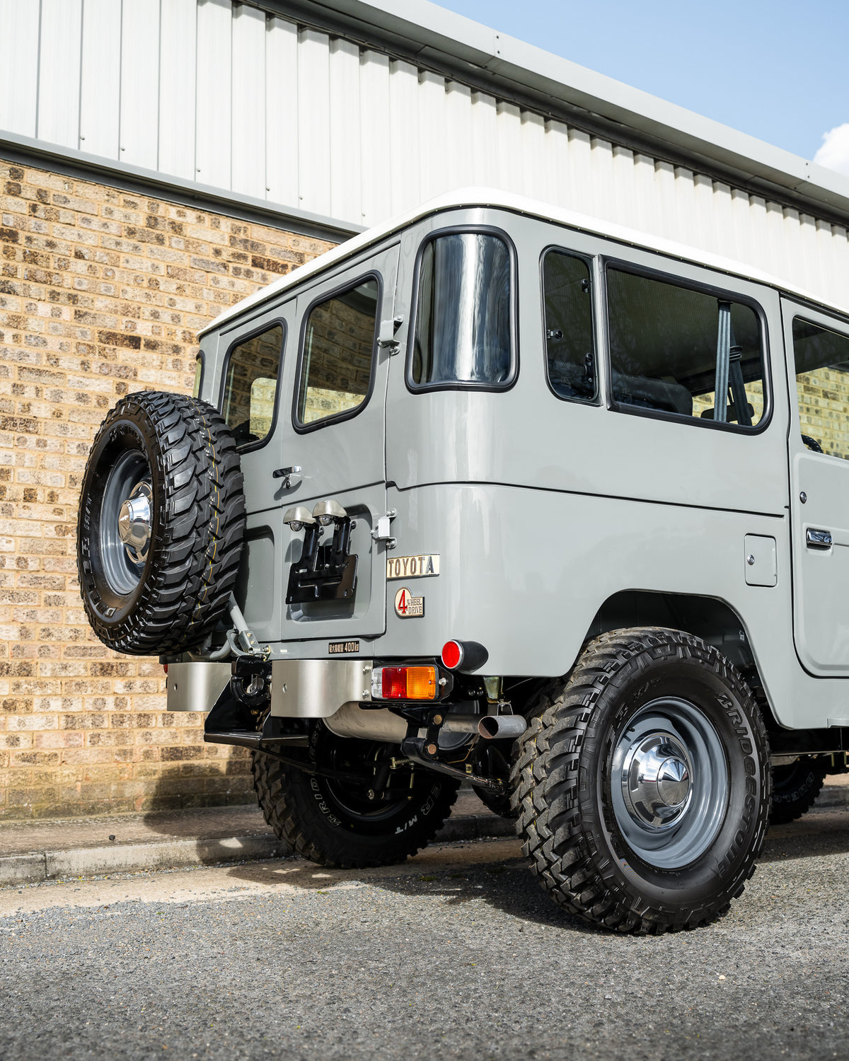 RESTORED HEATH GRAY 1982 TOYOTA FJ40 LAND CRUISER FOR SALE