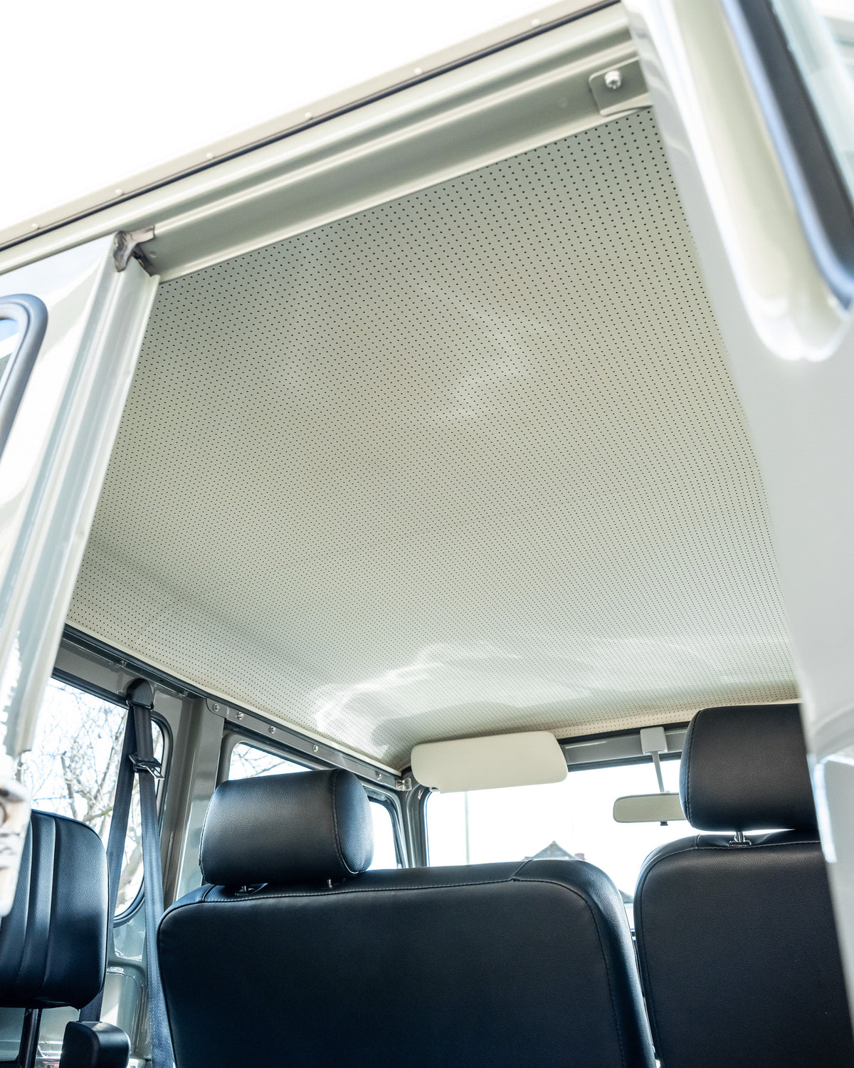 RESTORED VINTAGE 40 SERIES HEATH GRAY 1982 TOYOTA FJ40 LAND CRUISER WITH CUSTOM BLACK LEATHER SEATS FOR SALE