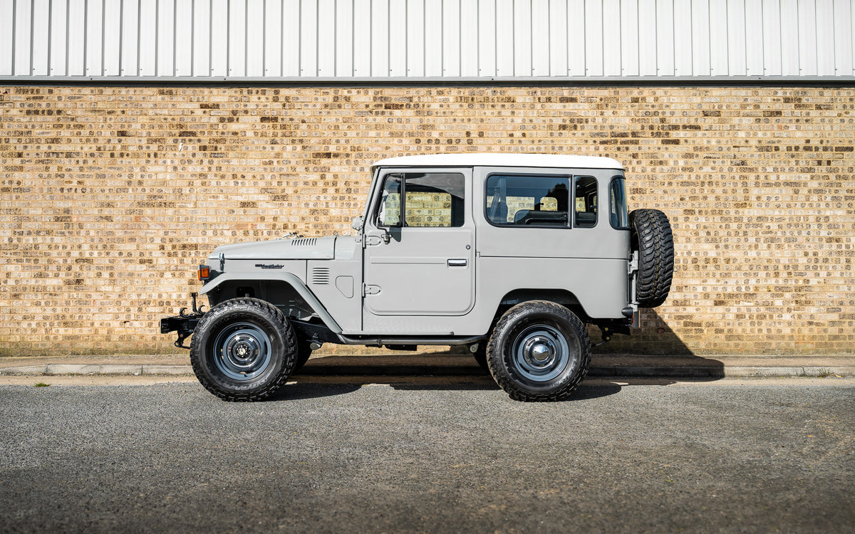 RESTORED TOYOTA FJ40 LAND CRUISER FOR SALE