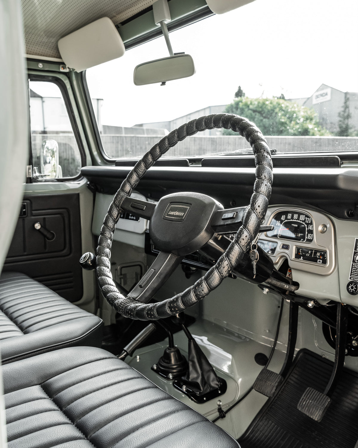 RESTORED VINTAGE 40 SERIES HEATH GRAY 1982 TOYOTA FJ40 LAND CRUISER WITH CUSTOM BLACK LEATHER SEATS FOR SALE