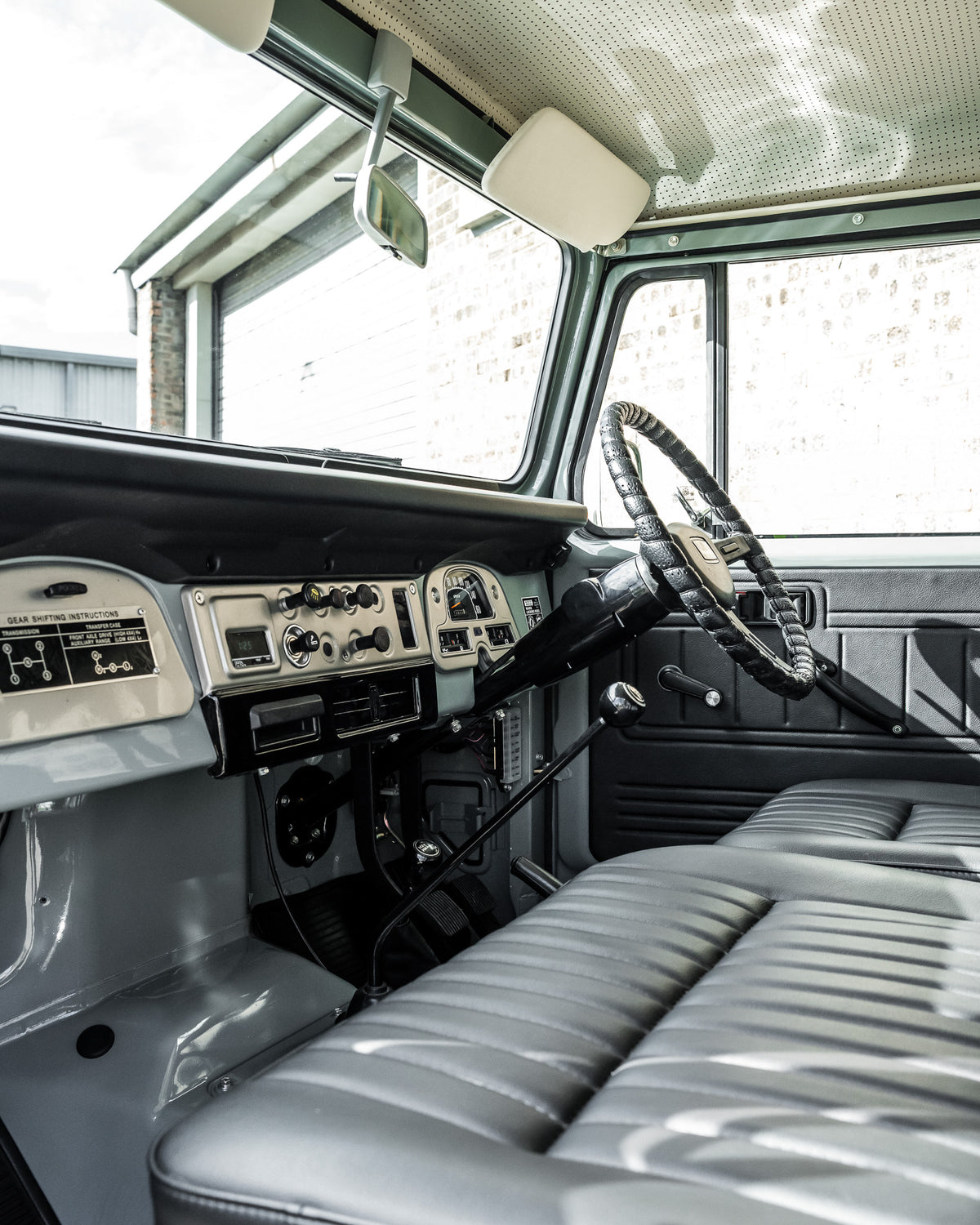 Vintage 40 Series Heath Gray 1982 Toyota FJ40 Land Cruiser Newly Restored by Hogg & Swan For Sale