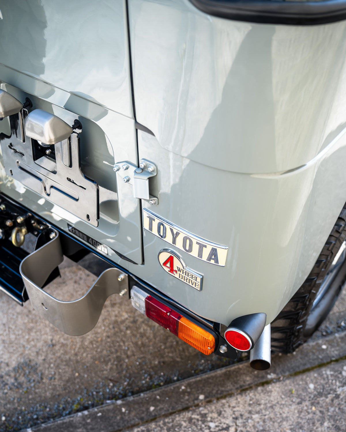 VINTAGE LAND CRUISER 40 SERIES NEW RESTORATION CLASSIC LOOK WITH CLASSIC TYRES FOR SALE