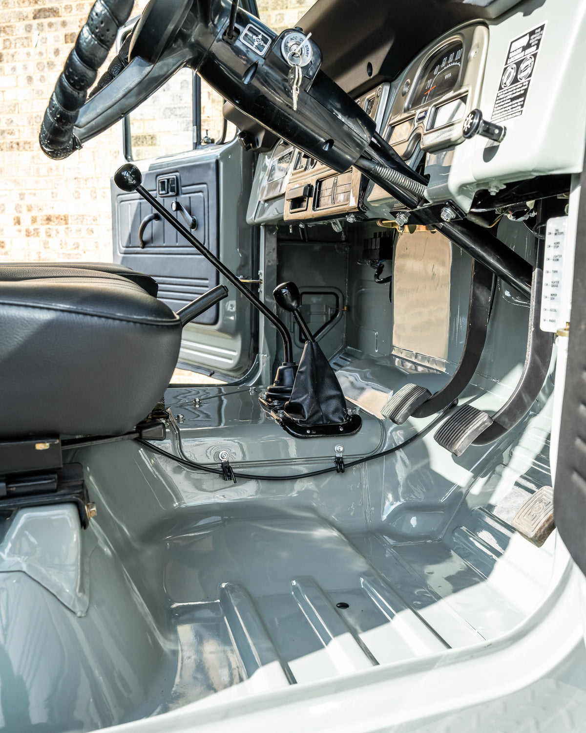 CLASSIC 40 SERIES HEATH GRAY 1982 TOYOTA FJ40 LAND CRUISER NEWLY RESTORED WITH CUSTOM BLACK LEATHER SEATS FOR SALE