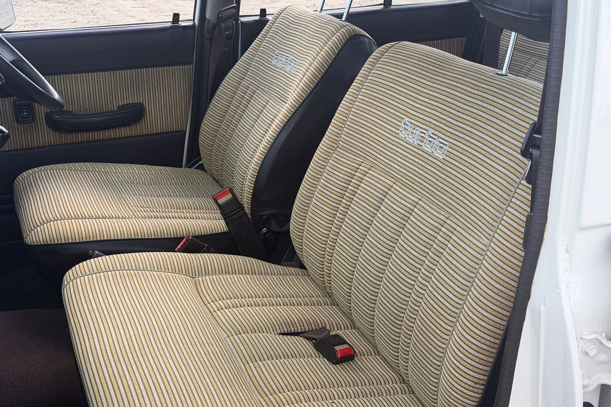 1986 Toyota HJ61 Land Cruiser Turbo Diesel Original Upholstery For Sale