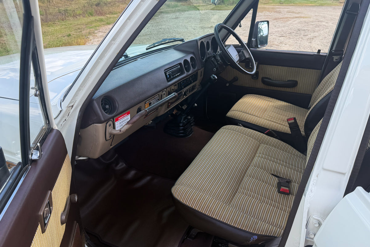 1986 Toyota HJ61 Land Cruiser Turbo Diesel Original Upholstery For Sale