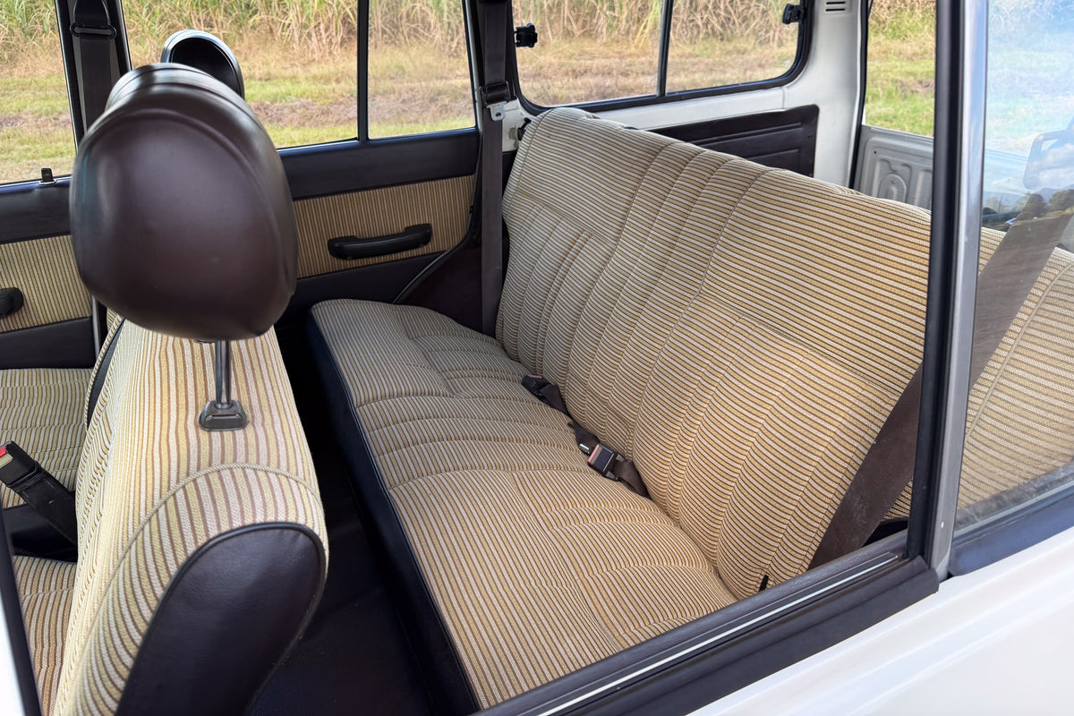1986 Toyota HJ61 Land Cruiser Turbo Diesel Original Upholstery For Sale