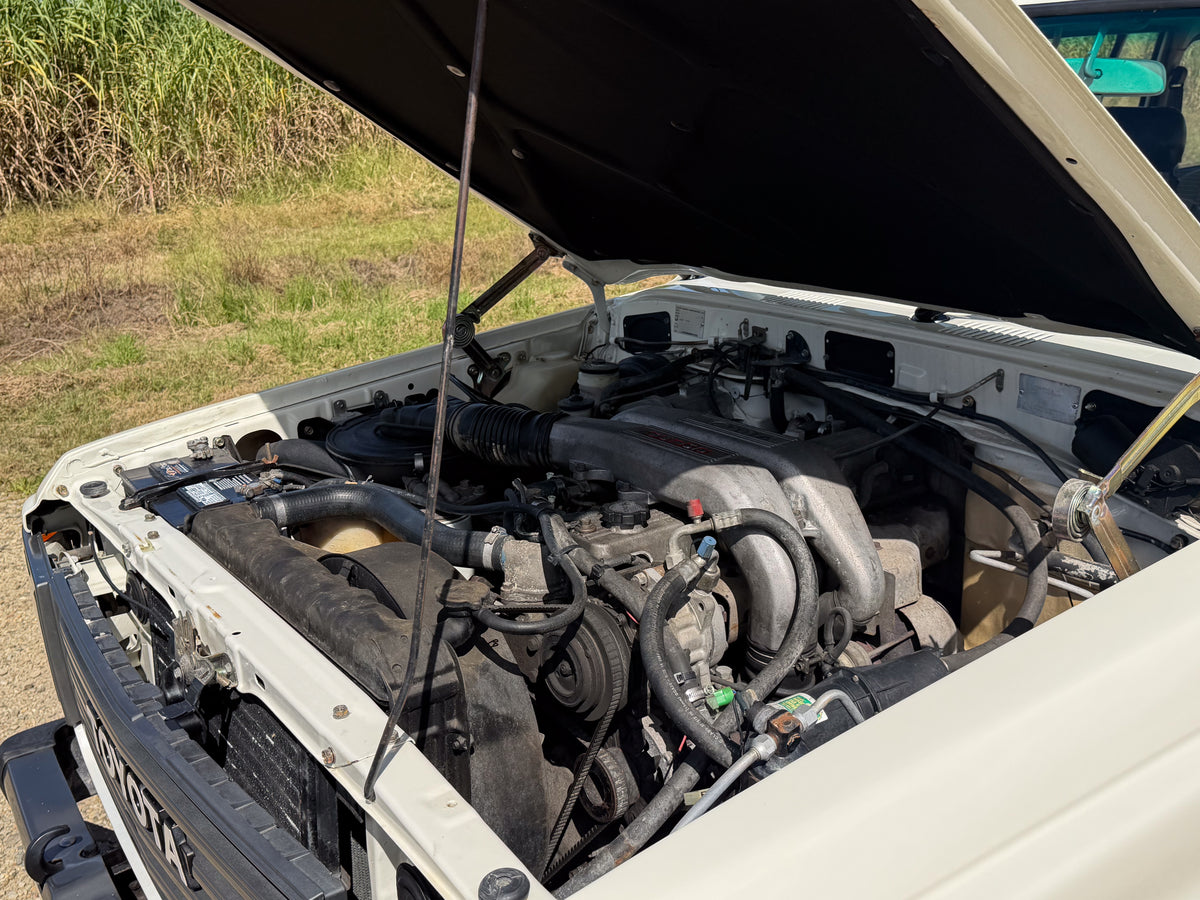 1986 Toyota HJ61 Land Cruiser 60 Series Original Engine 12H-T Turbo Diesel For Sale