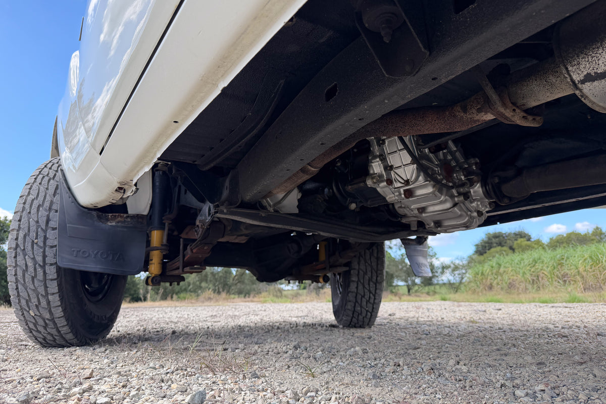 Restored 1986 Toyota HJ61 Land Cruiser  60 Series with Upgraded Old Man Emu Suspension For Sale