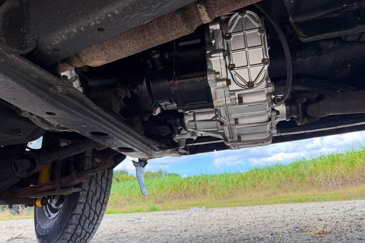 Restored 1986 Toyota HJ61 Land Cruiser  60 Series with Upgraded Old Man Emu Suspension For Sale