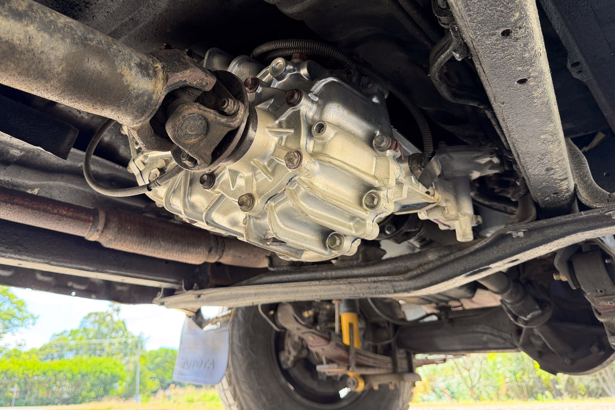 Restored 1986 Toyota HJ61 Land Cruiser  60 Series with Upgraded Old Man Emu Suspension For Sale