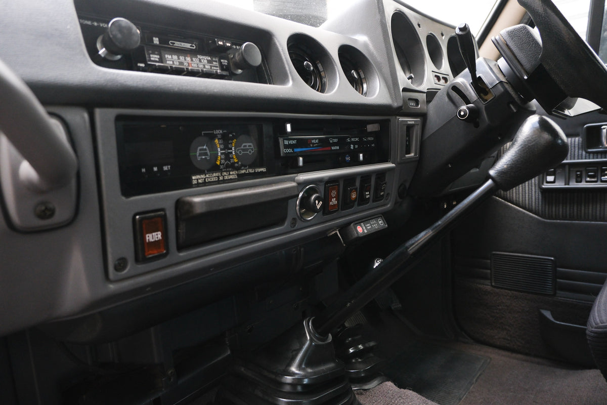 1985 TOYOTA HJ60 LAND CRUISER SAHARA