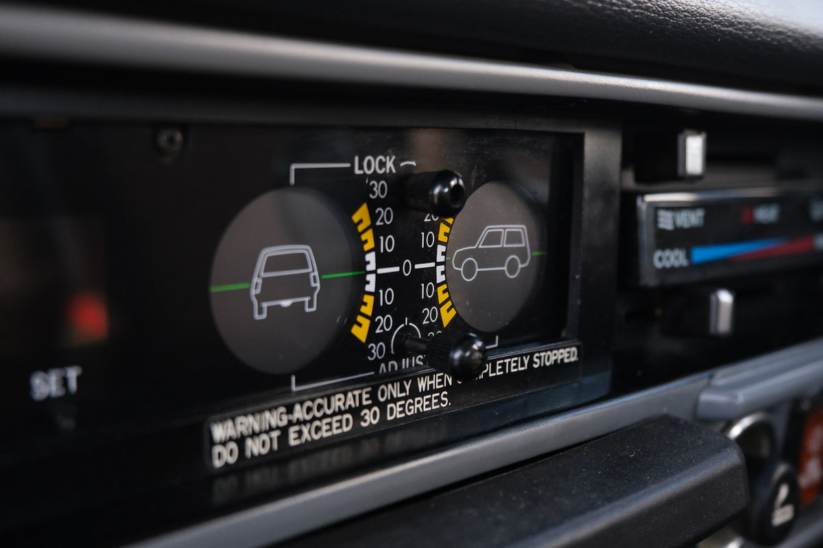 1985 TOYOTA HJ60 LAND CRUISER SAHARA