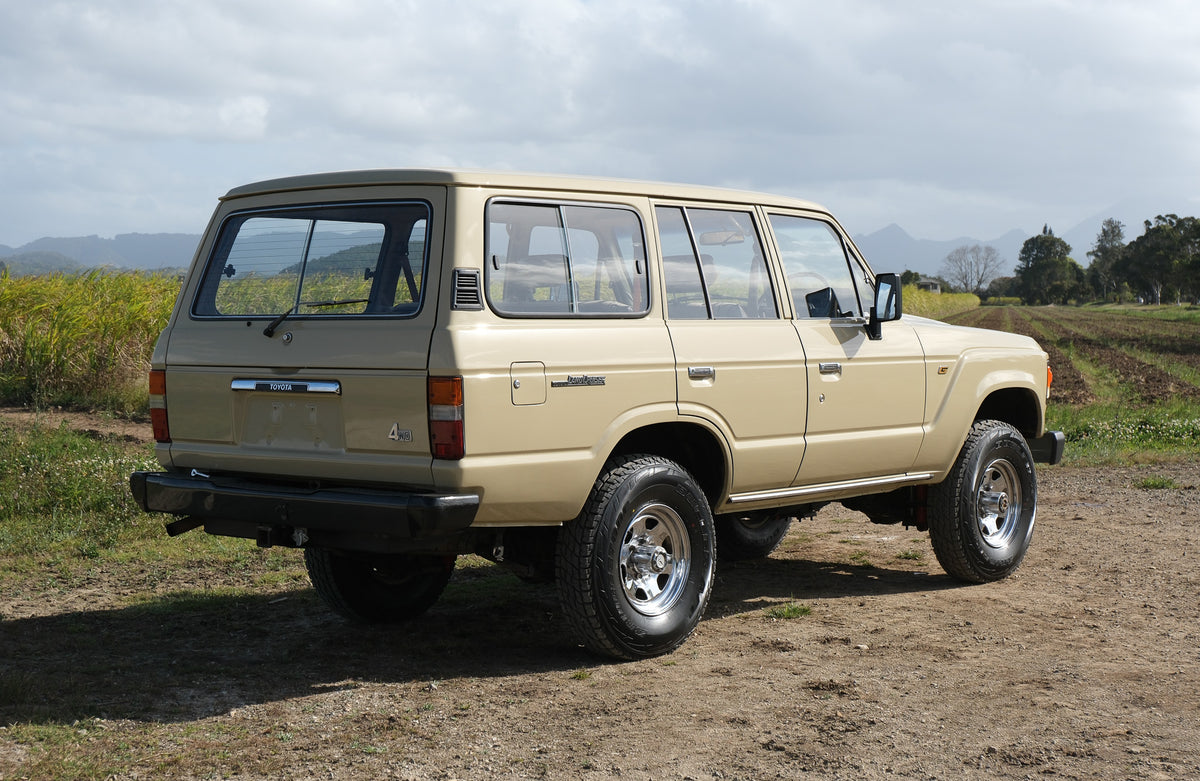 1984 TOYOTA HJ60 LAND CRUISER