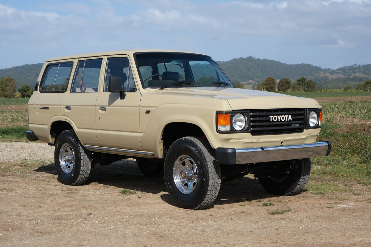 1984 TOYOTA HJ60 LAND CRUISER