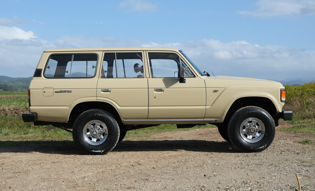 1984 TOYOTA HJ60 LAND CRUISER