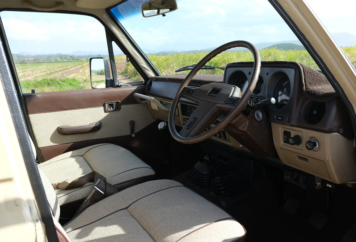 1984 TOYOTA HJ60 LAND CRUISER