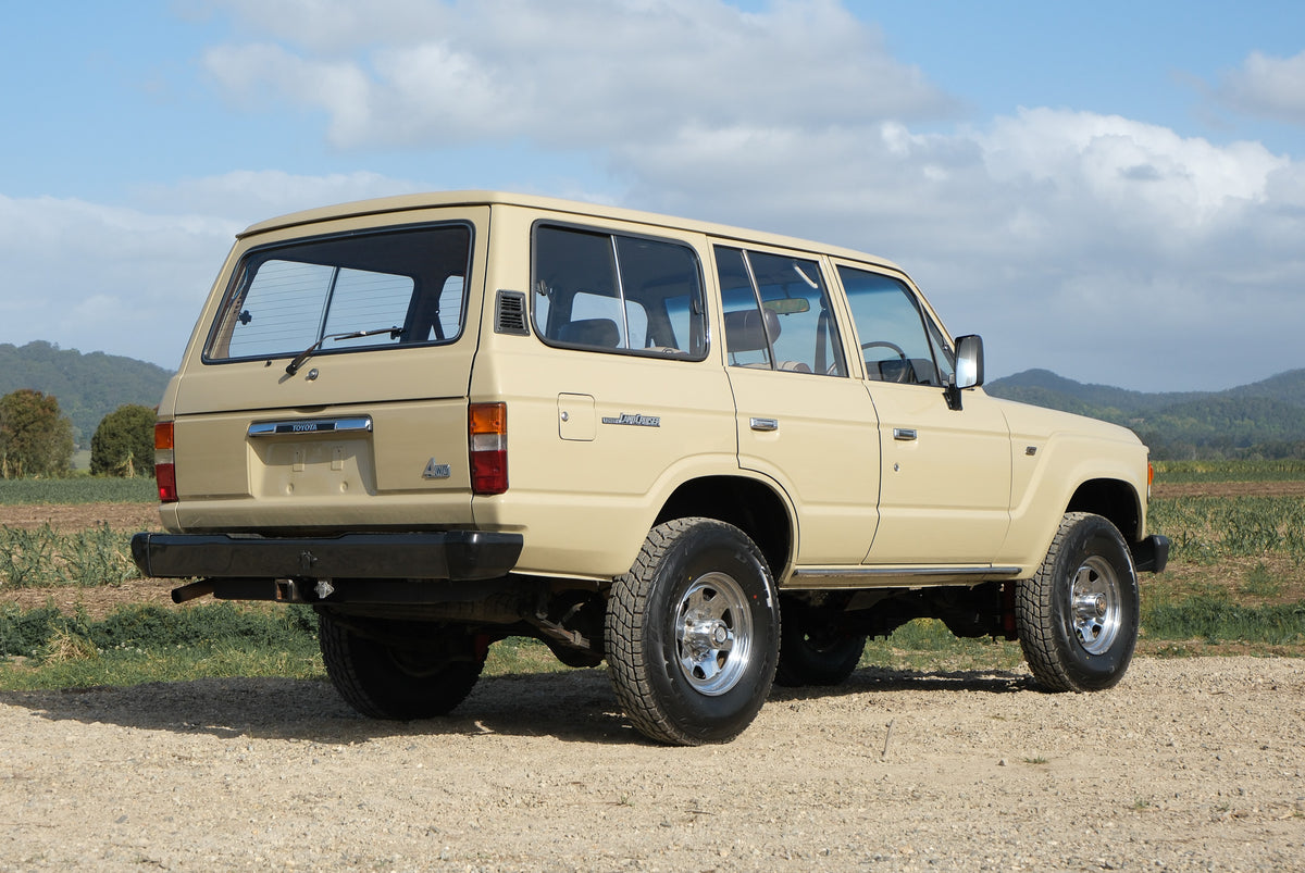 1984 TOYOTA HJ60 LAND CRUISER