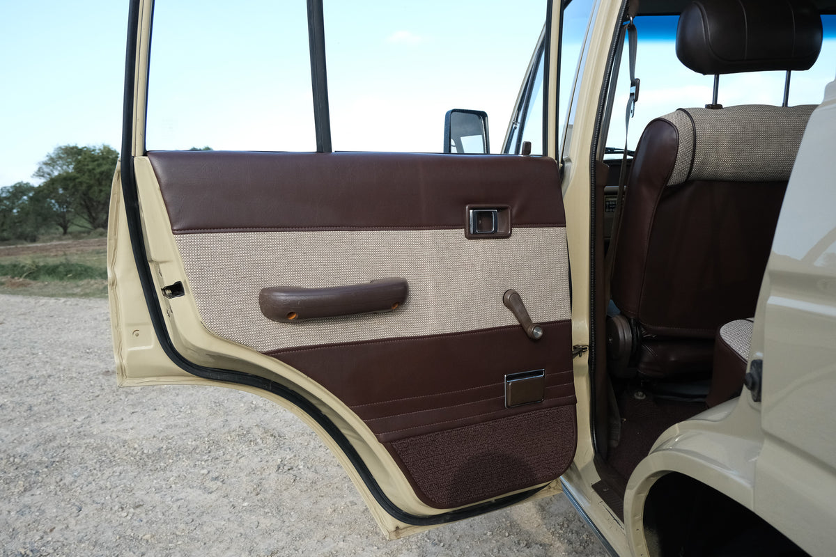 1984 TOYOTA HJ60 LAND CRUISER