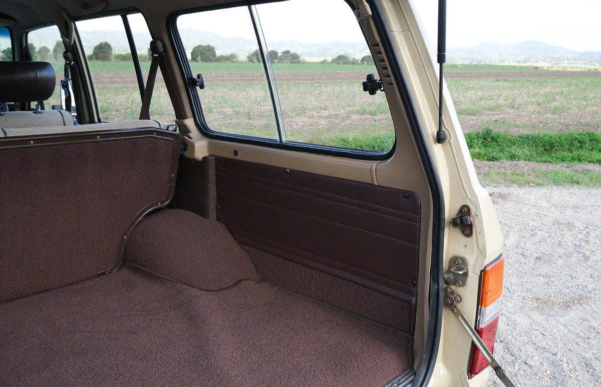 1984 TOYOTA HJ60 LAND CRUISER