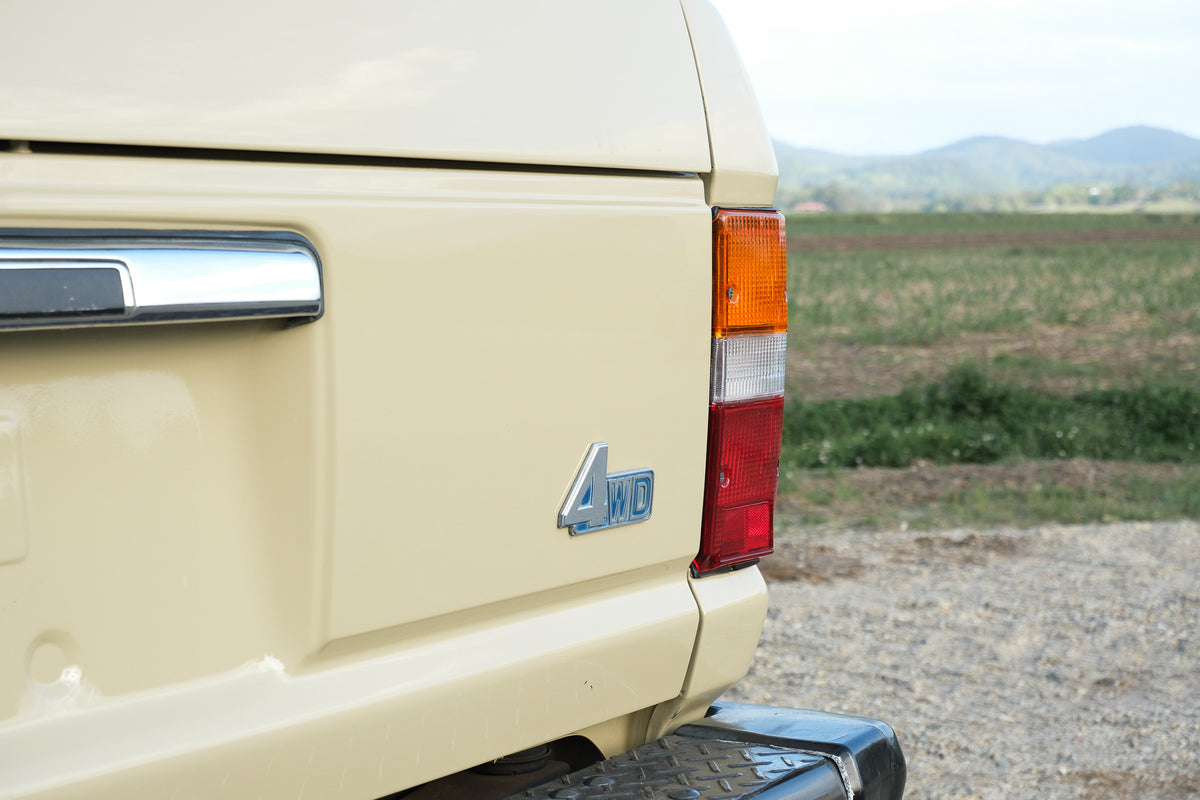 1984 TOYOTA HJ60 LAND CRUISER