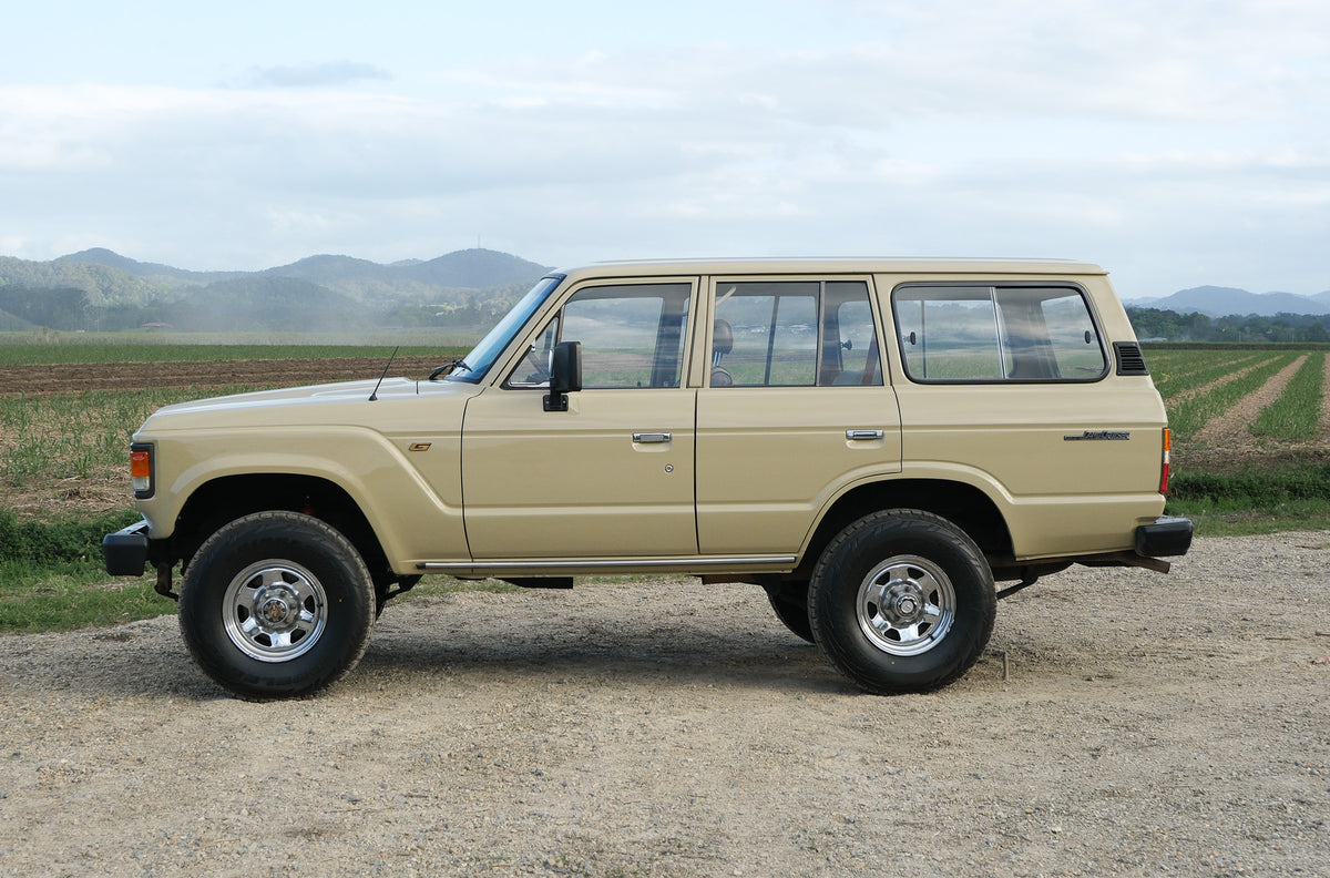 1984 TOYOTA HJ60 LAND CRUISER
