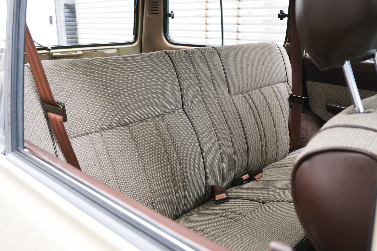1984 TOYOTA HJ60 LAND CRUISER