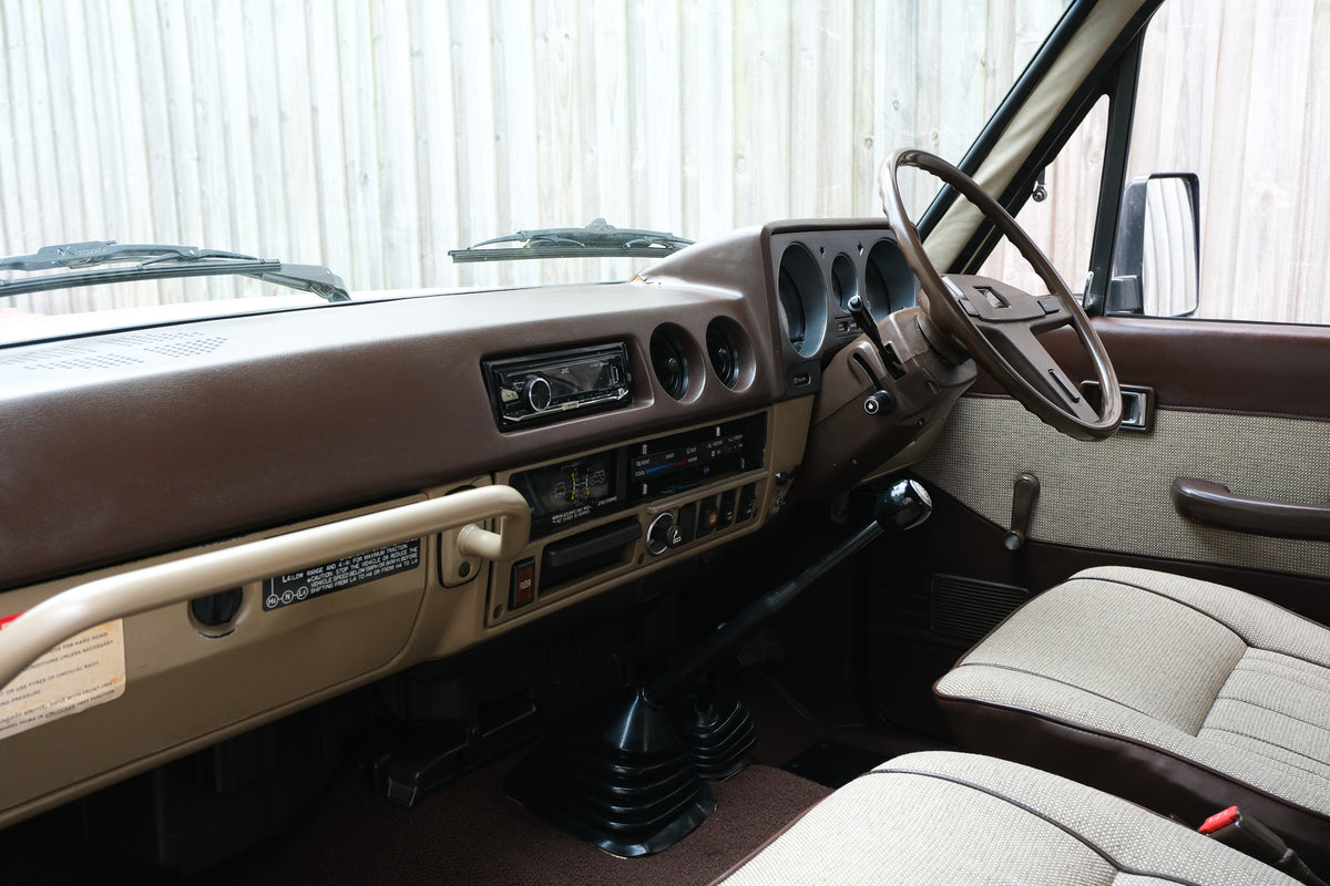 1984 TOYOTA HJ60 LAND CRUISER