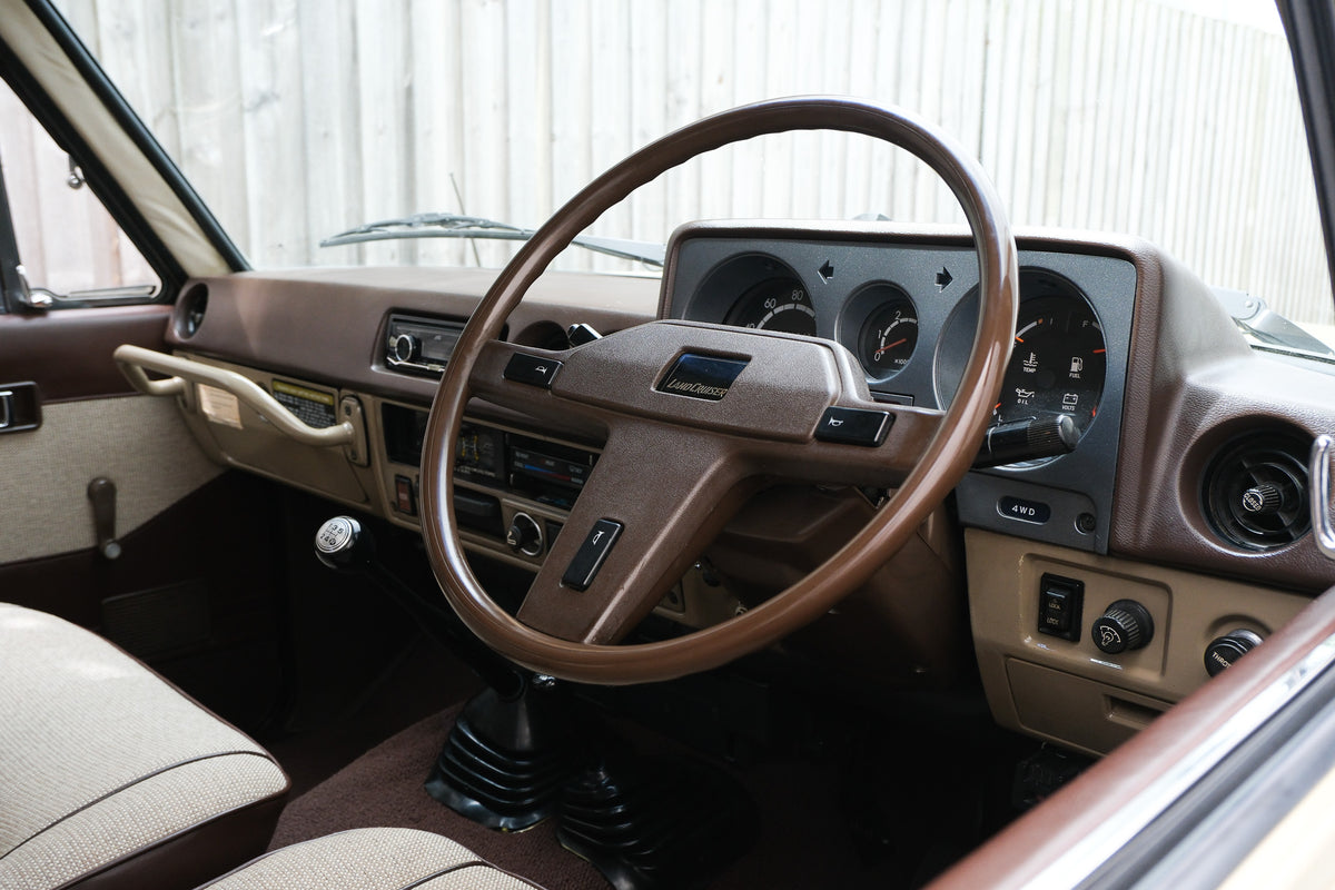 1984 TOYOTA HJ60 LAND CRUISER