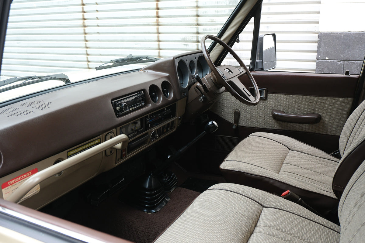 1984 TOYOTA HJ60 LAND CRUISER