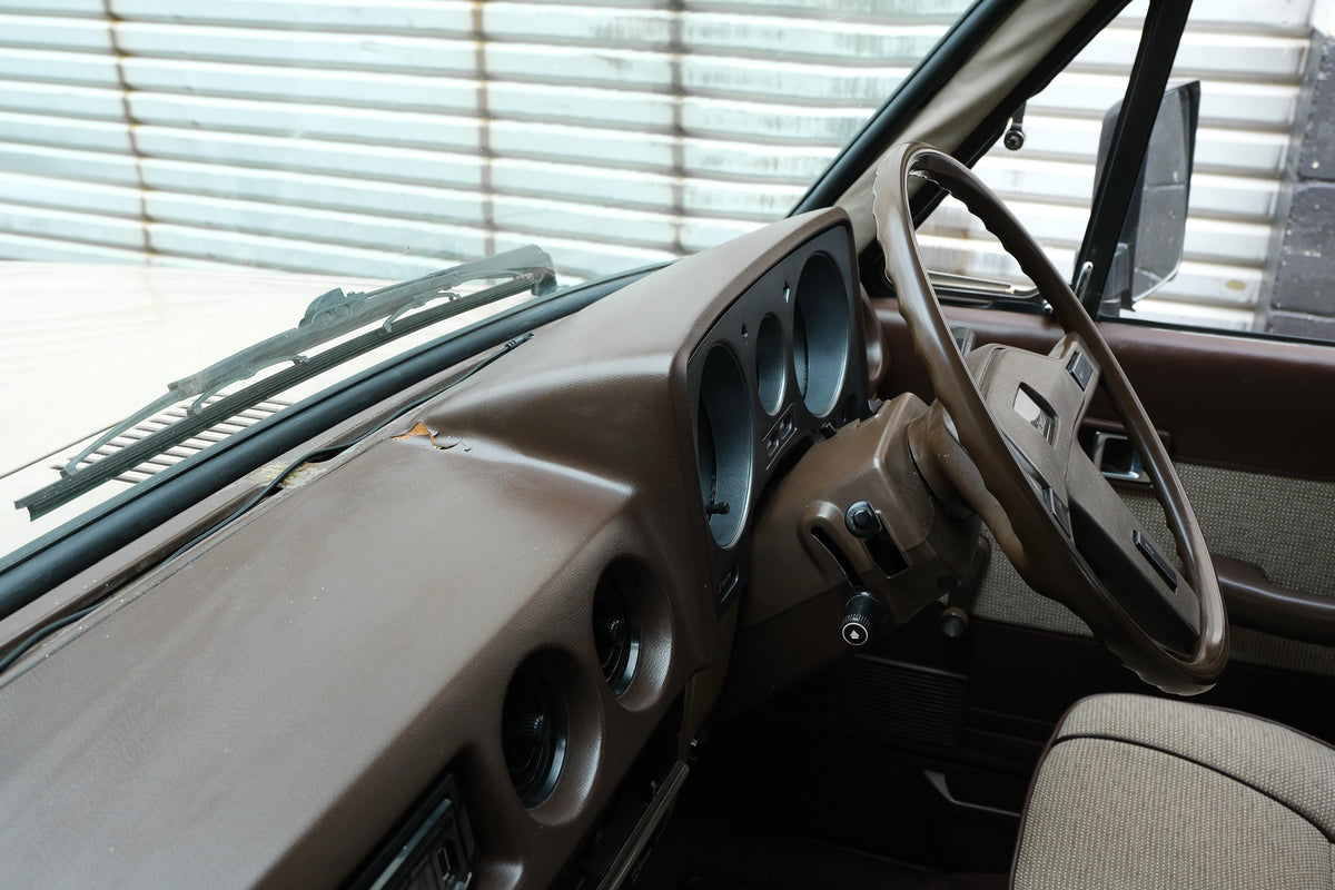 1984 TOYOTA HJ60 LAND CRUISER