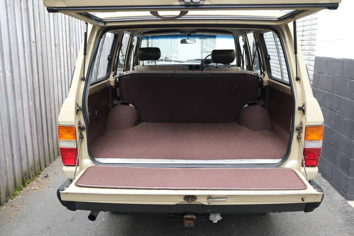 1984 TOYOTA HJ60 LAND CRUISER
