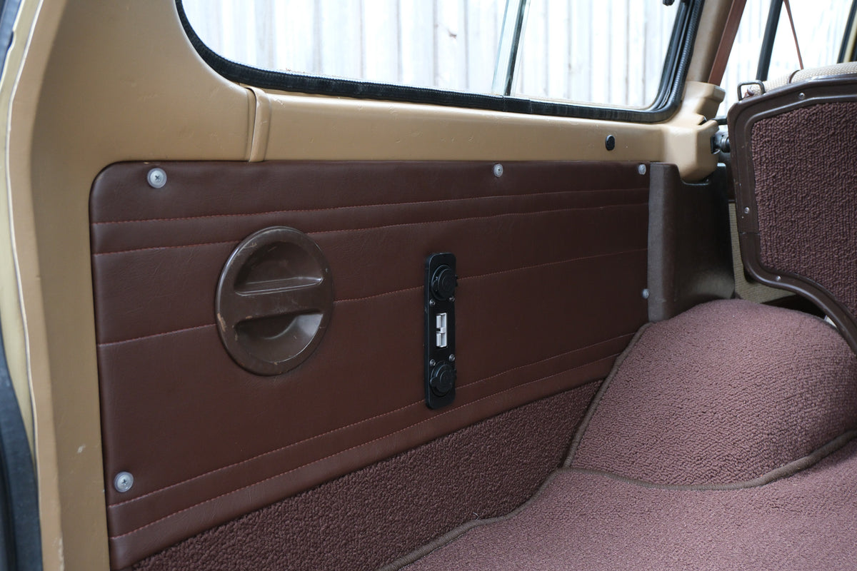 1984 TOYOTA HJ60 LAND CRUISER