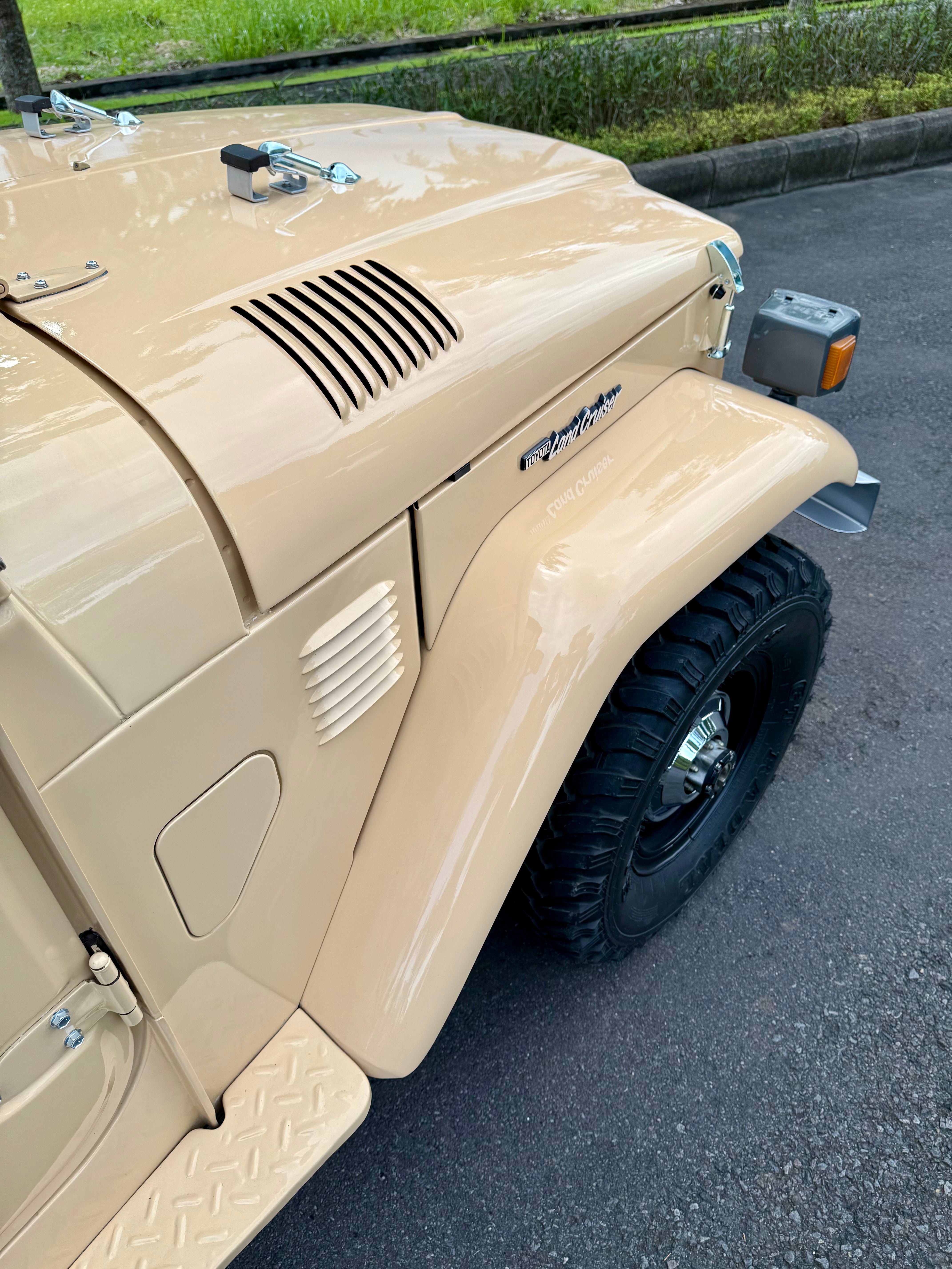 1981 FJ40 LAND CRUISER