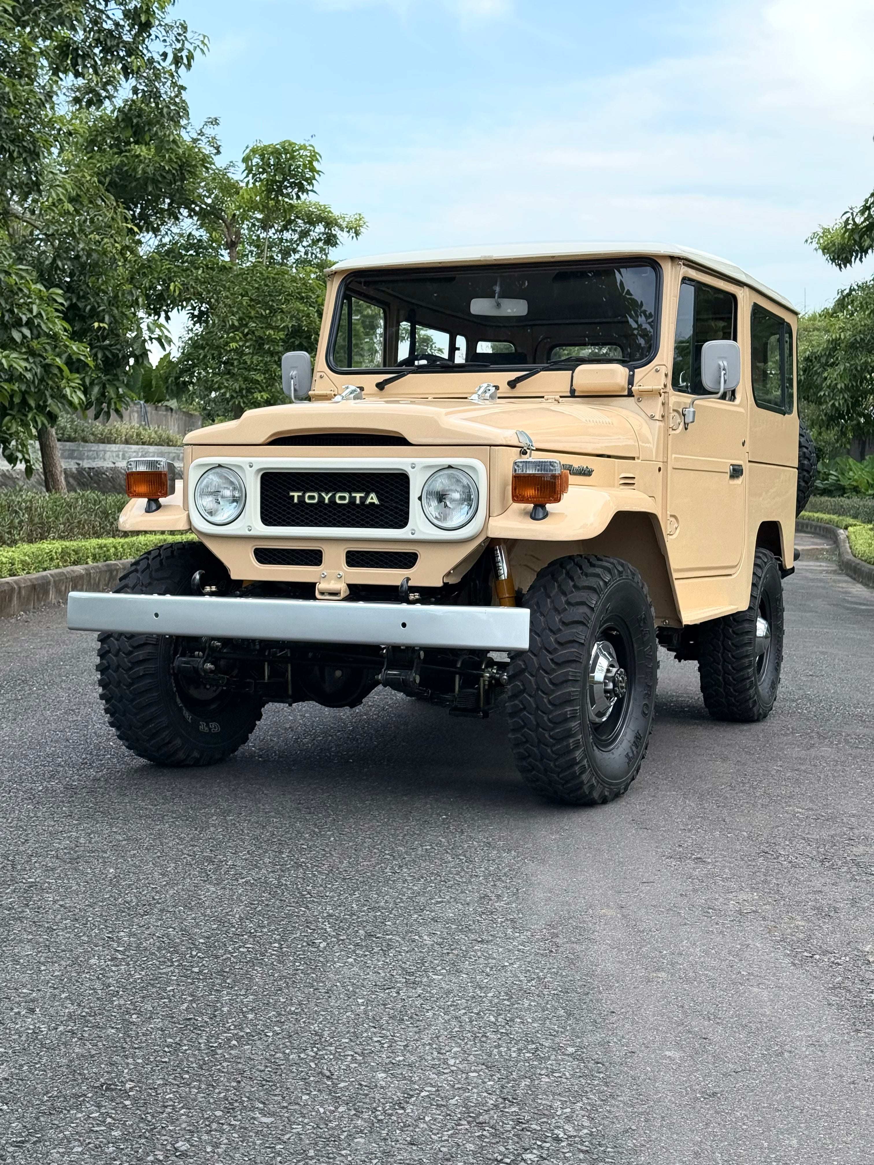 1981 FJ40 LAND CRUISER