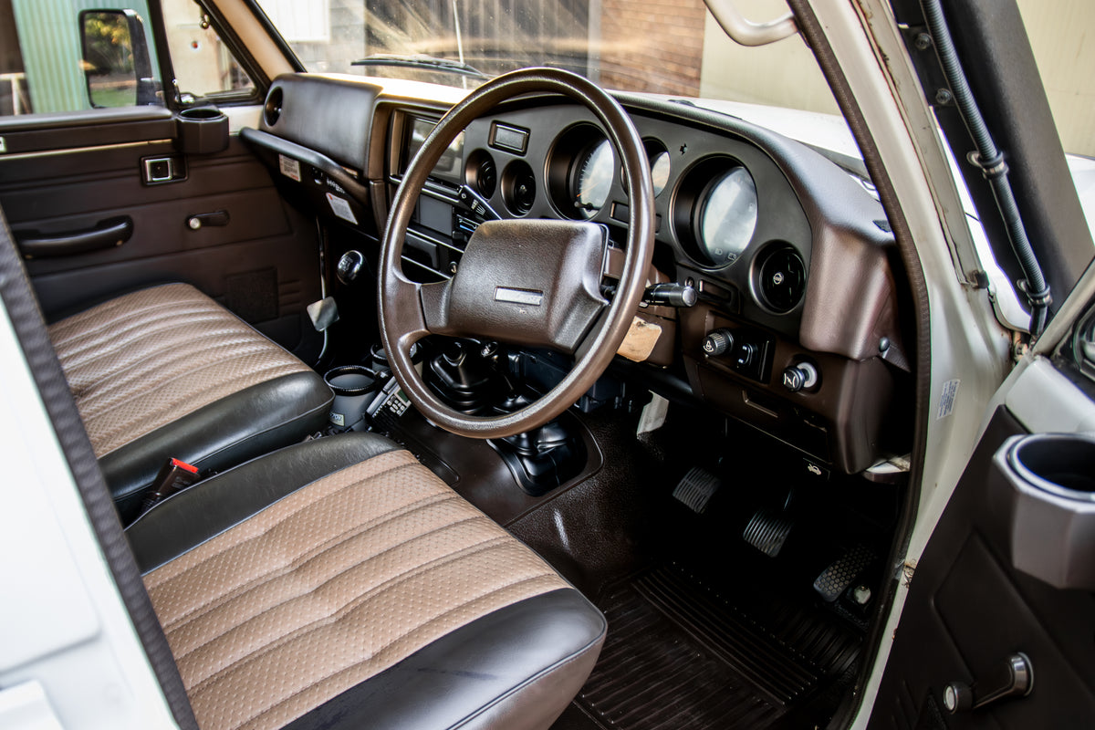 1989 TOYOTA FJ62 LAND CRUISER