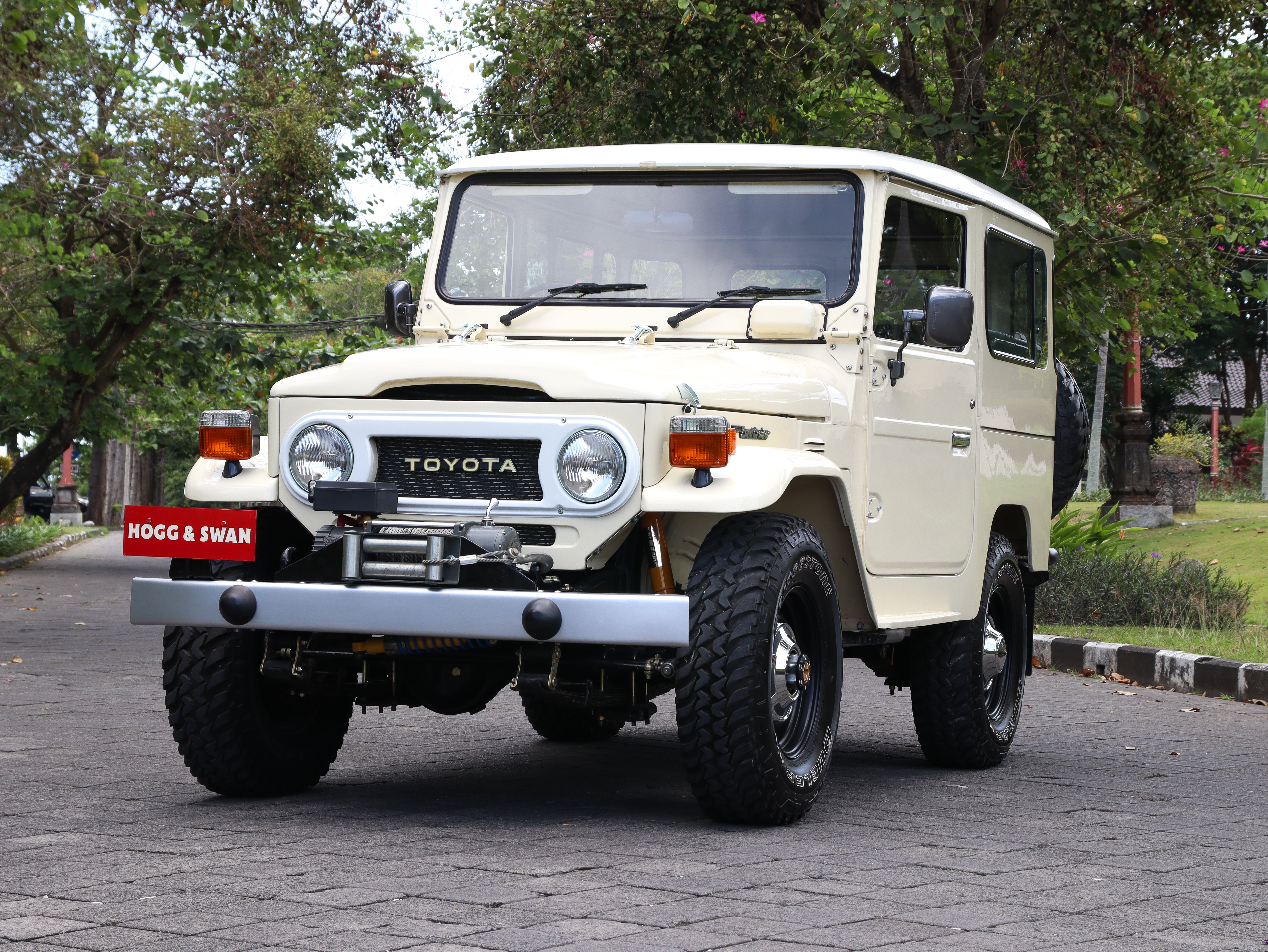 1980 TOYOTA FJ40 LAND CRUISER (SOLD)