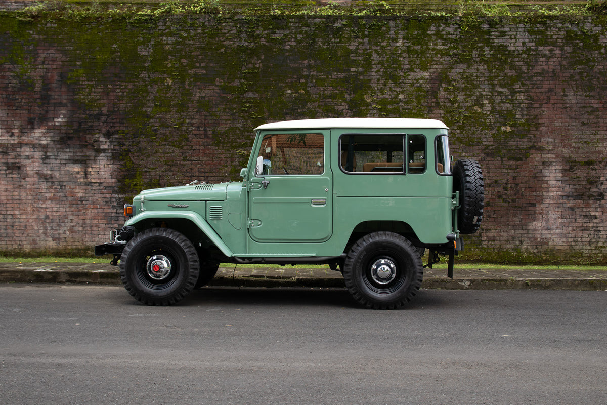 1980 TOYOTA FJ40 LAND CRUISER