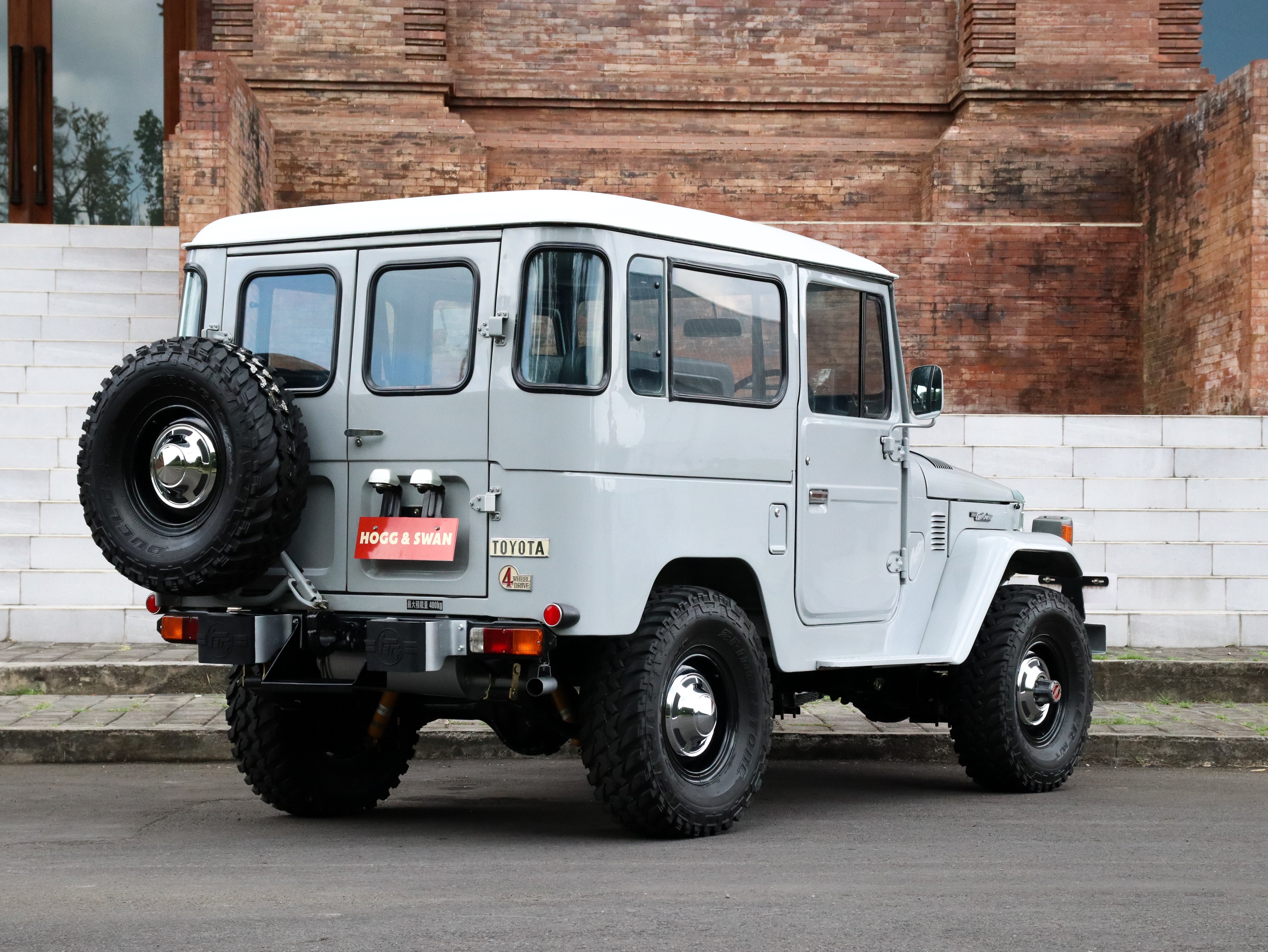 1977 TOYOTA FJ40 LAND CRUISER