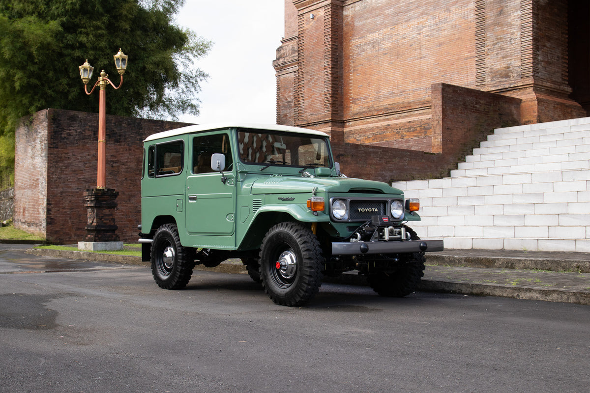 1980 TOYOTA FJ40 LAND CRUISER