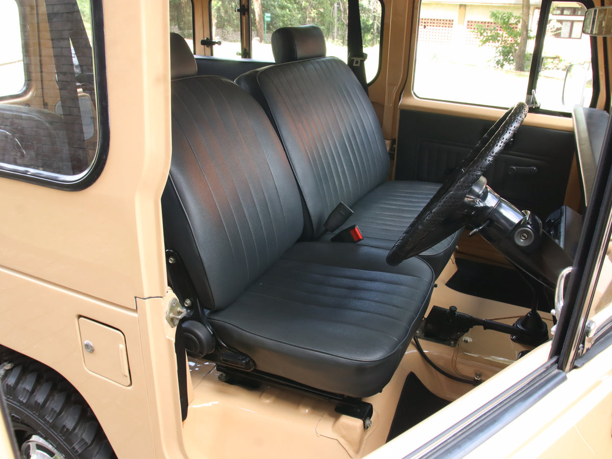 1981 Toyota FJ40 Land Cruiser 2F Engine with Australian Spec Seats and Air Conditioning
