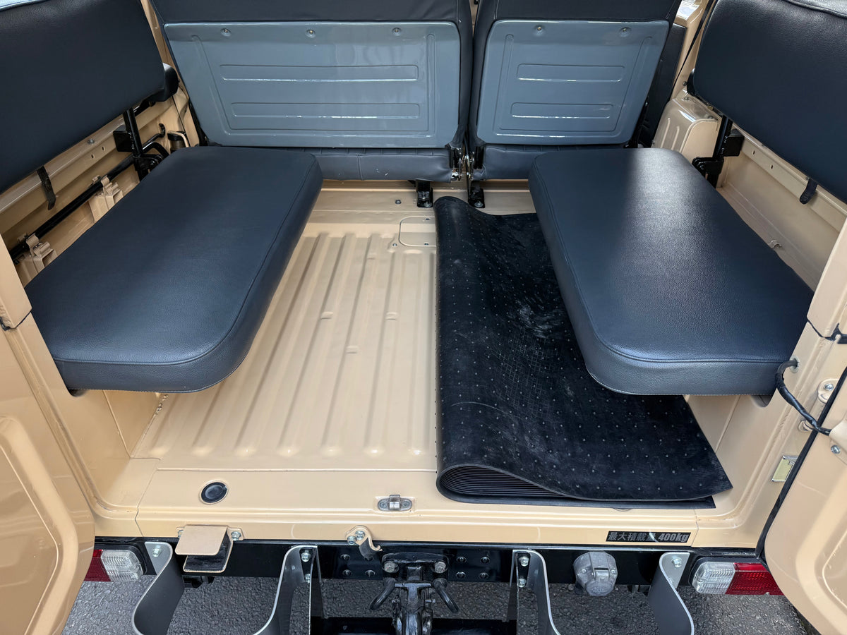 Clear Paintwork of Newly Restored 1981 Toyota FJ40 Land Cruiser in Beige Restored by Hogg & Swan