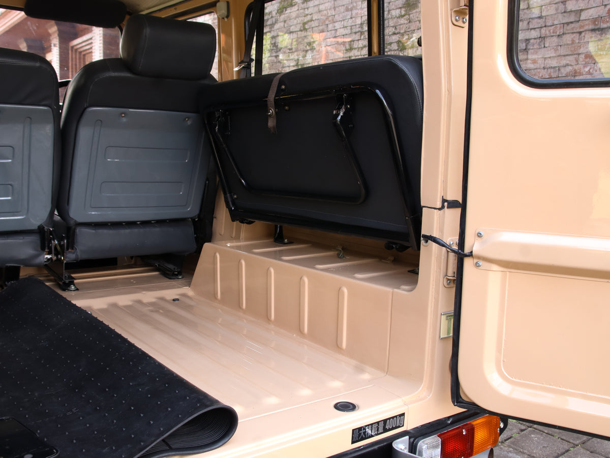 Clear Paintwork of Newly Restored 1981 Toyota FJ40 Land Cruiser in Beige Restored by Hogg & Swan